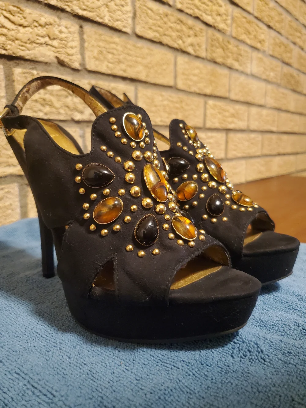 Carlos by Carlos Santana Black Suede Slingback Heels with Amber and Black Jewels